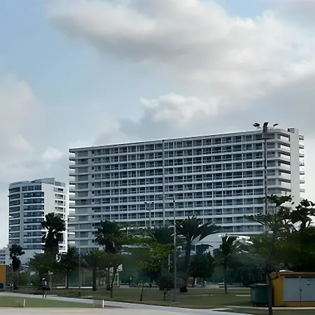 Frente Al Mar En 1410 * Cartagena